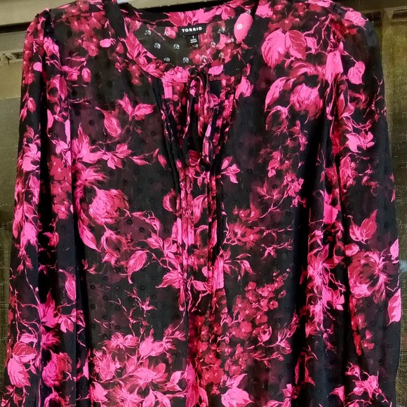 Torrid Black and Fushia Size 1 - Picture 1 of 4